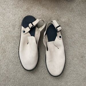 Dr. Martens CARLSON SUEDE CASUAL SLINGBACK tan MULES size 10